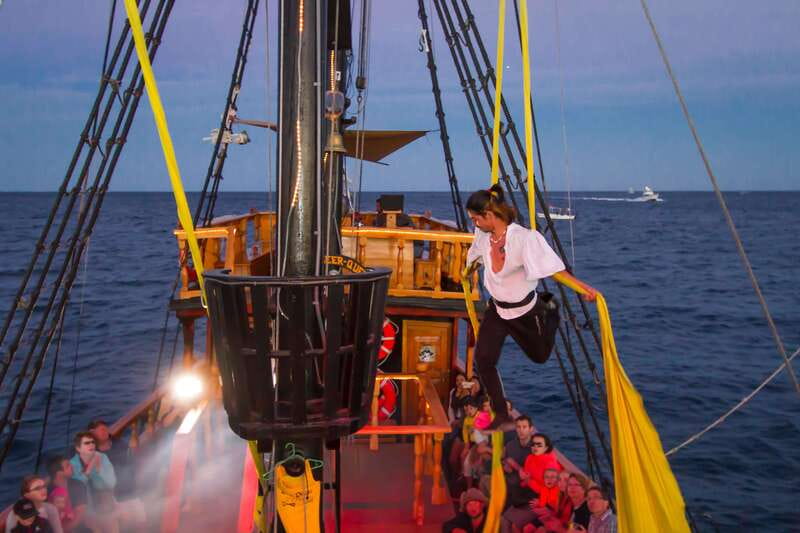 Los Cabos: Pirate Ship Sunset Cruise & Show with Dinner - Dinner with ribs, chicken, and an open bar