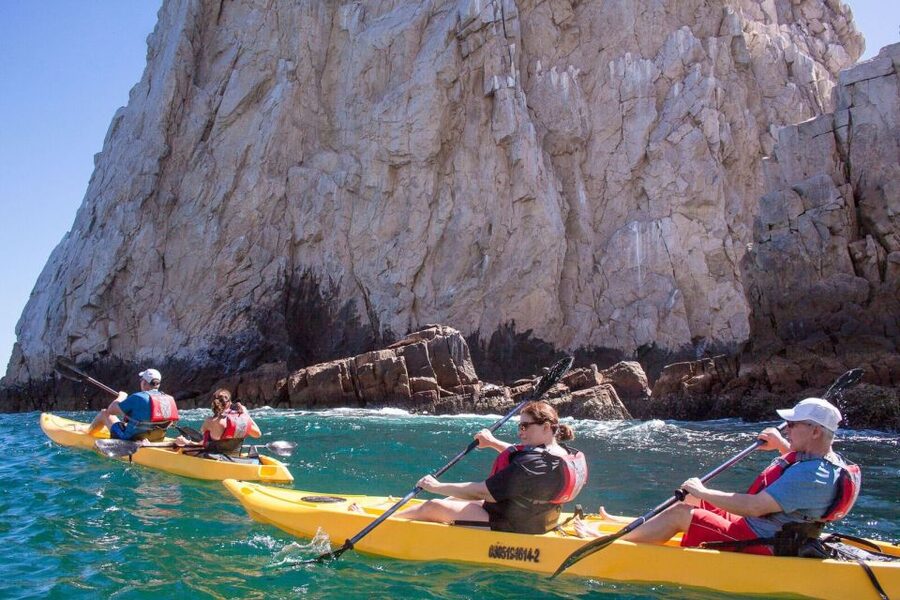 Los Cabos: Private Kayaking and Snorkeling Tour at the Arch - A private group changes the pace