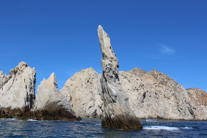 Los Cabos Snorkel & Pirate Ship Fun Adventure with Lunch - From the marina to the Arch of Cabo San Lucas