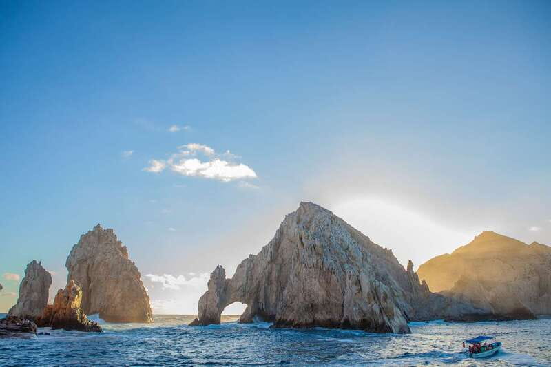 Los Cabos: Sunset Dinner Cruise with Transportation - Why a Cabo sunset cruise works so well
