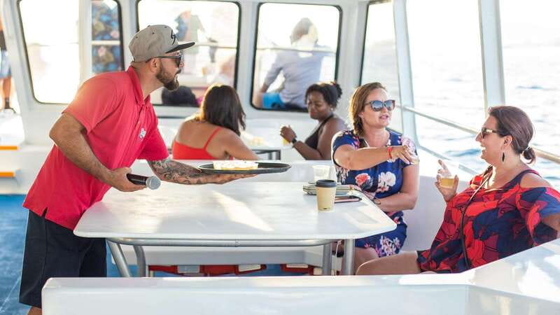 Los Cabos: Sunset Dinner Cruise with Transportation - The Arch, Land’s End, and Cabo’s famous rocks