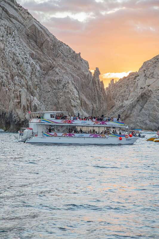 Los Cabos: Sunset Fajitas Dinner Cruise on Cabo Escape - The 75-minute cruise past Cabo’s famous rocks