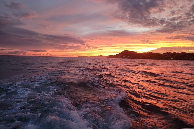 Los Cabos Yacht Adventure - Arch, Snorkel, Lunch, Drinks 1-18ppl - Getting to C Dock in the Cabo marina
