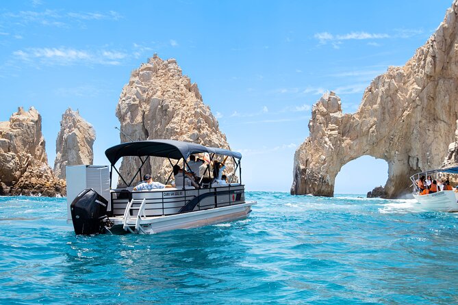 Luxury Boat Trip to the Arch - Leaving A Dock at Cabo San Lucas Marina