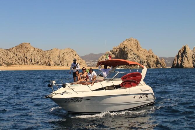 Luxury Experience on Private Yacht 34ft in Cabo - A private yacht makes Cabo’s famous bay feel more personal