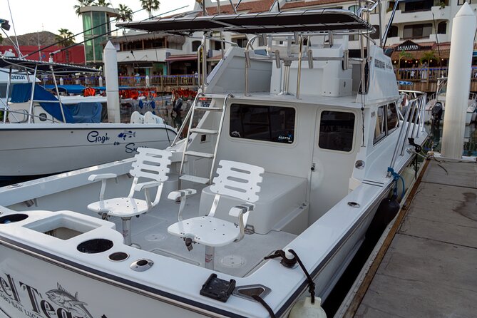 Luxury Private Yacht Charter in Cabo San Lucas Mexico - A private look at Cabo’s famous arch