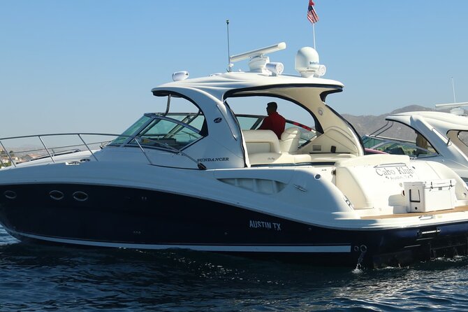 Luxury Yacht Tour in Los Cabos 45FT SeaRay Sundancer - Why Cabo’s famous arch deserves a private boat