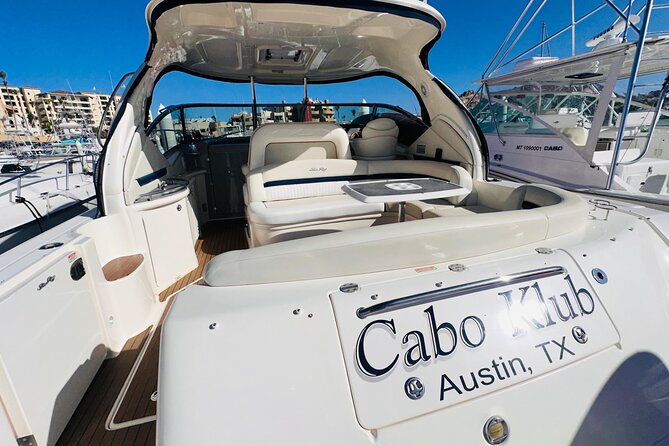 Luxury Yacht Tour in Los Cabos 45FT SeaRay Sundancer - Lovers Beach and the calmer Sea of Cortez