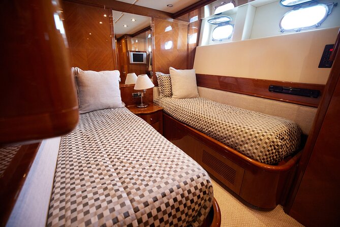 Number Juan 100ft Yacht Azimut Rental - How the crew shapes the experience