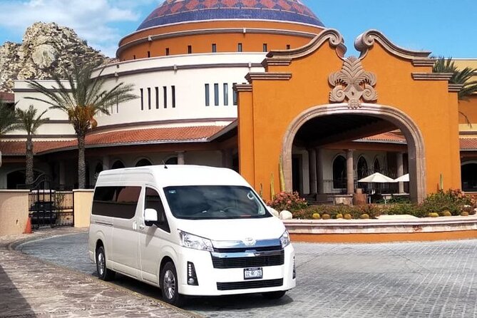 One Way Airport Transfer from SJD-Hotel or Hotel-SJD San Jose del Cabo area - What the 30-minute transfer is really like