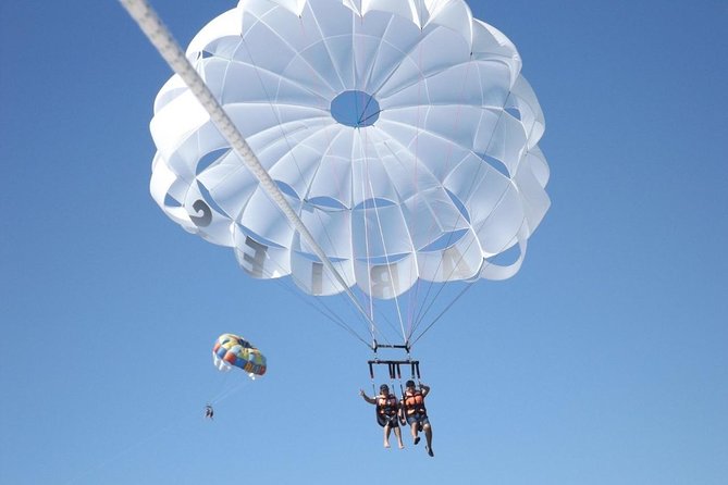 Parasailing - Ten minutes above Medano Beach and Land’s End