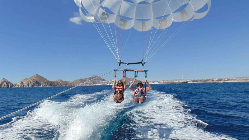 Parasailing in Cabo San Lucas - Who will enjoy this flight most