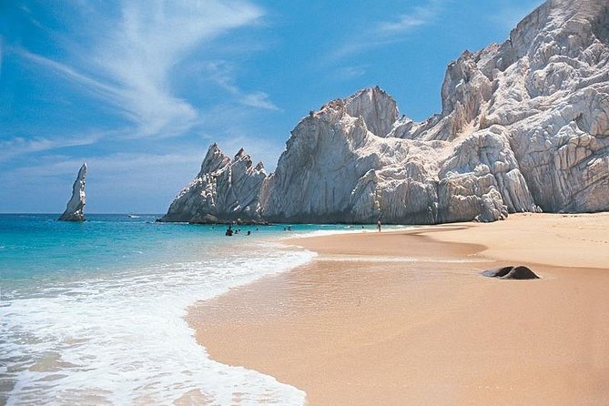 Pelican Rock Snorkeling and Sightseeing Adventure - Pelican Rock puts the fish and Cabo’s rocks in the same frame