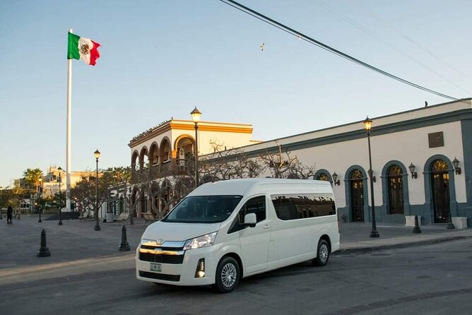 Premier Airport Shuttle Service for Seamless Transport in Cabo - Communication matters more than the advertised extras