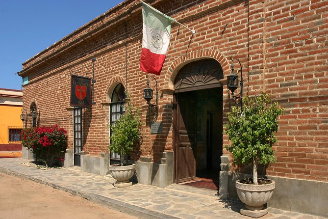 Private 6-Hour Todos Santos Tour from Los Cabos - Guides can make or break the day