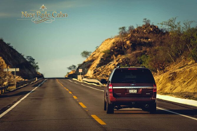 Private Airport Transfer to Cabo Zone 3 - The 30-Minute to One-Hour Ride