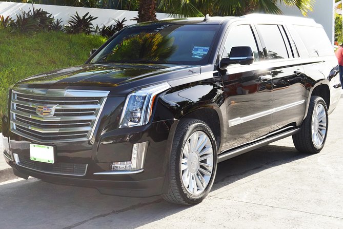 Private Arrival Luxury Transfer: San Jose International Airport to Hotels (1 - 5) - The main weakness: the service depends on the vehicle supplied