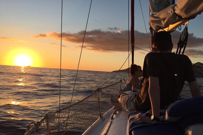 Private Cabo San Lucas Sunset Cruise on 33´ sailboat - El Arco and the Land’s End coastline