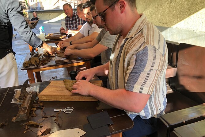 Private Puro Cigar Creation Workshop in Los Cabos - Eddie’s Teaching Style Makes the Difference