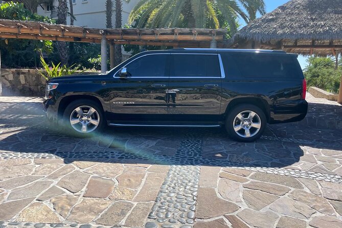 Private Round Trip Airport Transfer SJD to San Jose del Cabo - Water, beer, and the small details