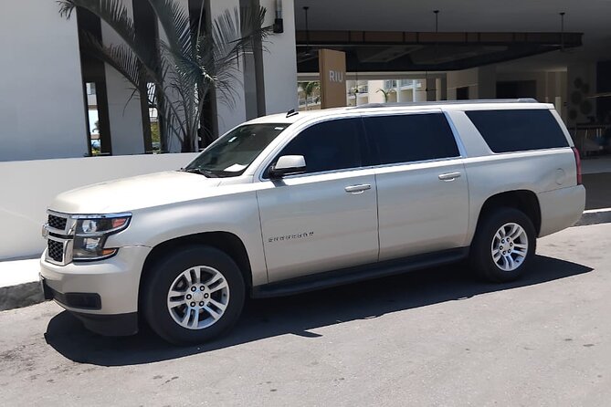 Private SUV RoundTrip from Airport to Hotels Pacific Area Zone 4 - Clean SUVs, friendly drivers, and useful communication