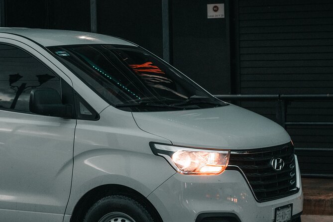 Private Transportation from Los Cabos Airport to ROUND TRIP Hotels - Why a private Los Cabos transfer can be worth it
