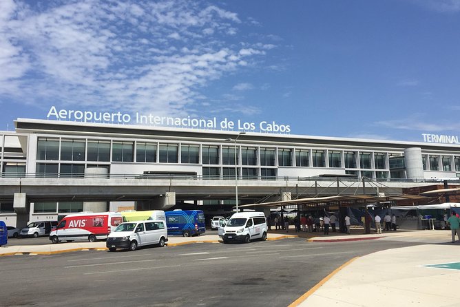 Private Transportation in cabo (Airport and City) - Airport representatives, drivers, and tipping