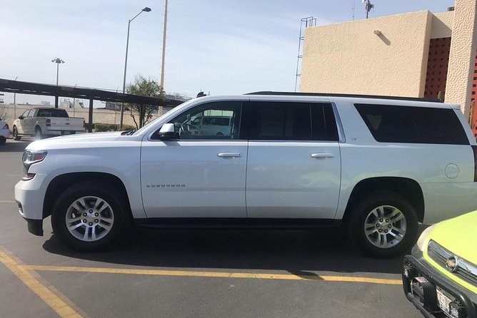 Private Transportation in cabo (Airport and City) - Meeting your driver outside Los Cabos Airport