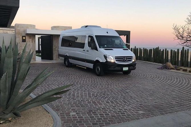 Private Transportation Los Cabos Airport Plus Services - Water, beer, and the small comforts