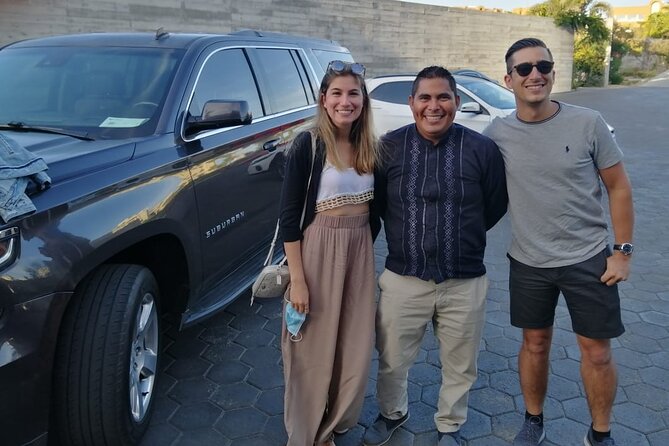 Private transportation (SAN JOSE DEL CABO) - Finding your host at Terminal 2