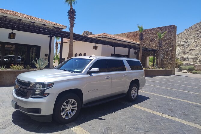 Private Trip From Airport to San Jose Del Cabo Hotels RT - Water, adult beverages, and the optional store stop