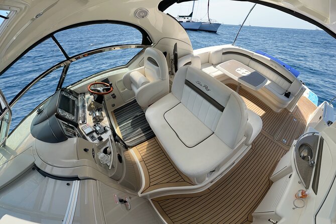 Private Yacht Sea Ray all-inclusive charter in Cabo - Snorkeling, paddleboards, and the floating mat