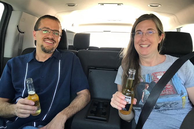 "Round Trip Airport Shuttle - San José del Cabo Hotel Zone" - What the private vehicle adds