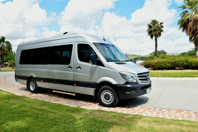 Roundtrip Private Airport Transportation - Hotel zones from San José to Diamante