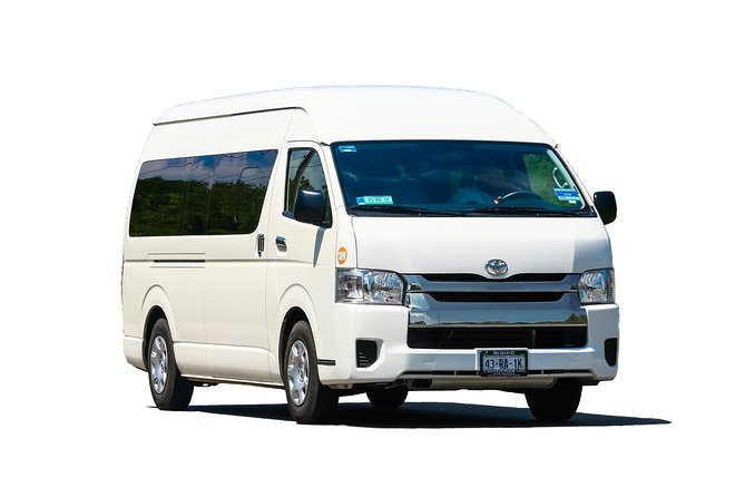 Shared Departure Transfer: Hotel to Los Cabos International Airport - The shared minivan and the luggage question