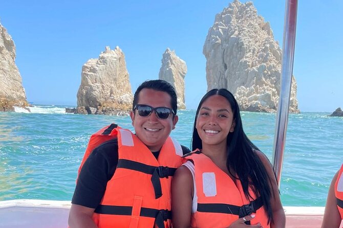 Shared Experience Glass Bottom Boat to the Arch in Cabo San Lucas - Key points to know before you book