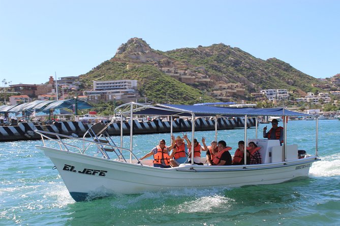 Shared ride to the arch of Cabo San Lucas - Why this short Cabo boat ride works
