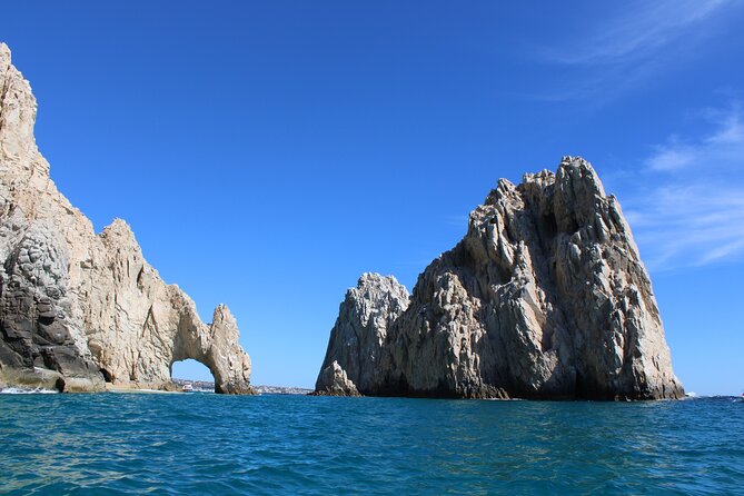 Shared Tour to the Arch of Cabo San Lucas - Pelican Rock, the pirate cave, and the Pacific Window