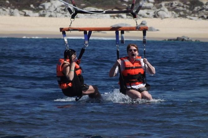 Single or Double Parasailing in Cabo with Views of The Arch - Who will enjoy this most
