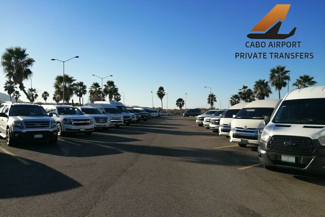 SJD Airport To Los Cabos +6 Passengers - Finding the driver outside SJD