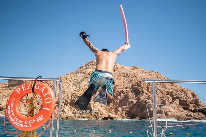 Snorkel Cruise in Los Cabos - A four-hour cruise with two very different moods