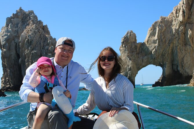 Sunrise Whale Watching boat tour with marine biologist - What the $129 price includes