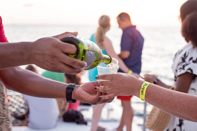 Sunset Cruise in Los Cabos with Jazz and Wine - Hotel transfers and timing details
