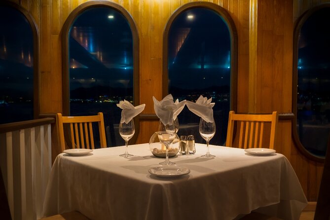 Sunset Dinner Show Cruise Tour in Cabo San Lucas - Cabo San Lucas sightseeing before dinner