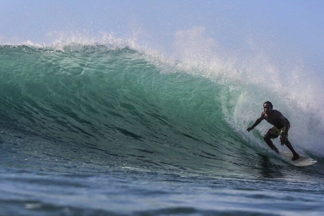 Surf Lessons in CABO with Mexico Surf Champ! - Who will get the most from this lesson