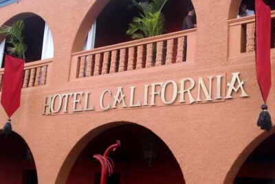 Todos Santos tour & Hotel California
