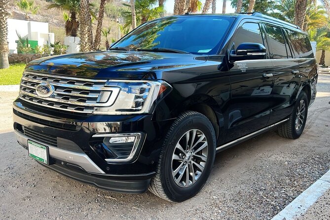 Transportation from SJD Airport to Hotels in Cabo San Lucas - The roughly 40-minute ride to Cabo San Lucas