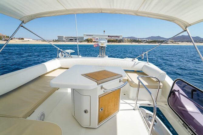 Yacht Azimut for rent in Cabo San Lucas - The Pacific golf course from the water