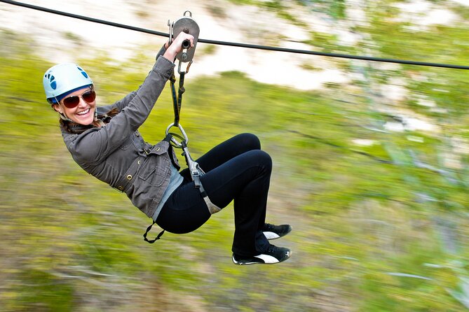 Zipline Extreme at Canopy Costa Azul: suspension bridge, rappel and ziplines - Who will enjoy it most